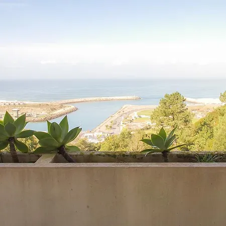 Liiiving In Nazare | Bay View Villas * Nazaré