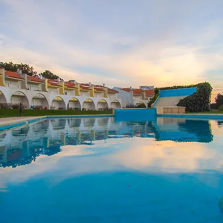 Liiiving In Nazare | Bay View Villas *