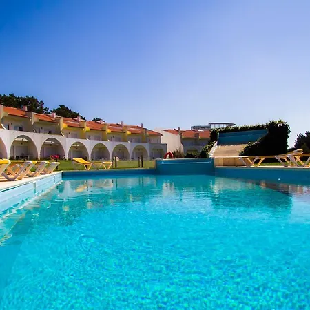 Villa Liiiving In Nazare | Bay View Villas