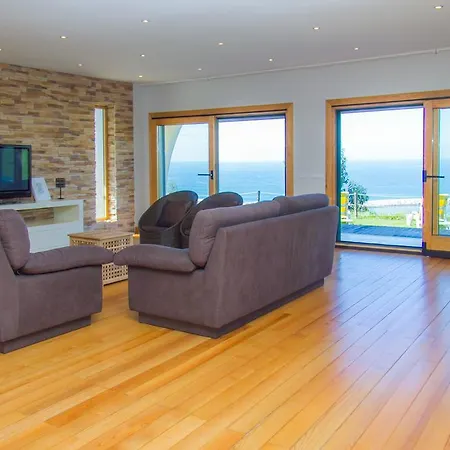 Liiiving In Nazare | Bay View Villas Nazaré