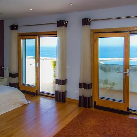 Liiiving In Nazare | Bay View Villas